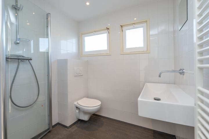Vrijstaande woning te huur: Uiterweg 377C, Aalsmeer