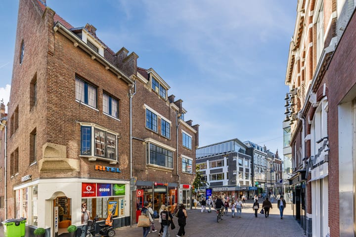 Appartement te huur: Stadhuisplein 329C, Tilburg