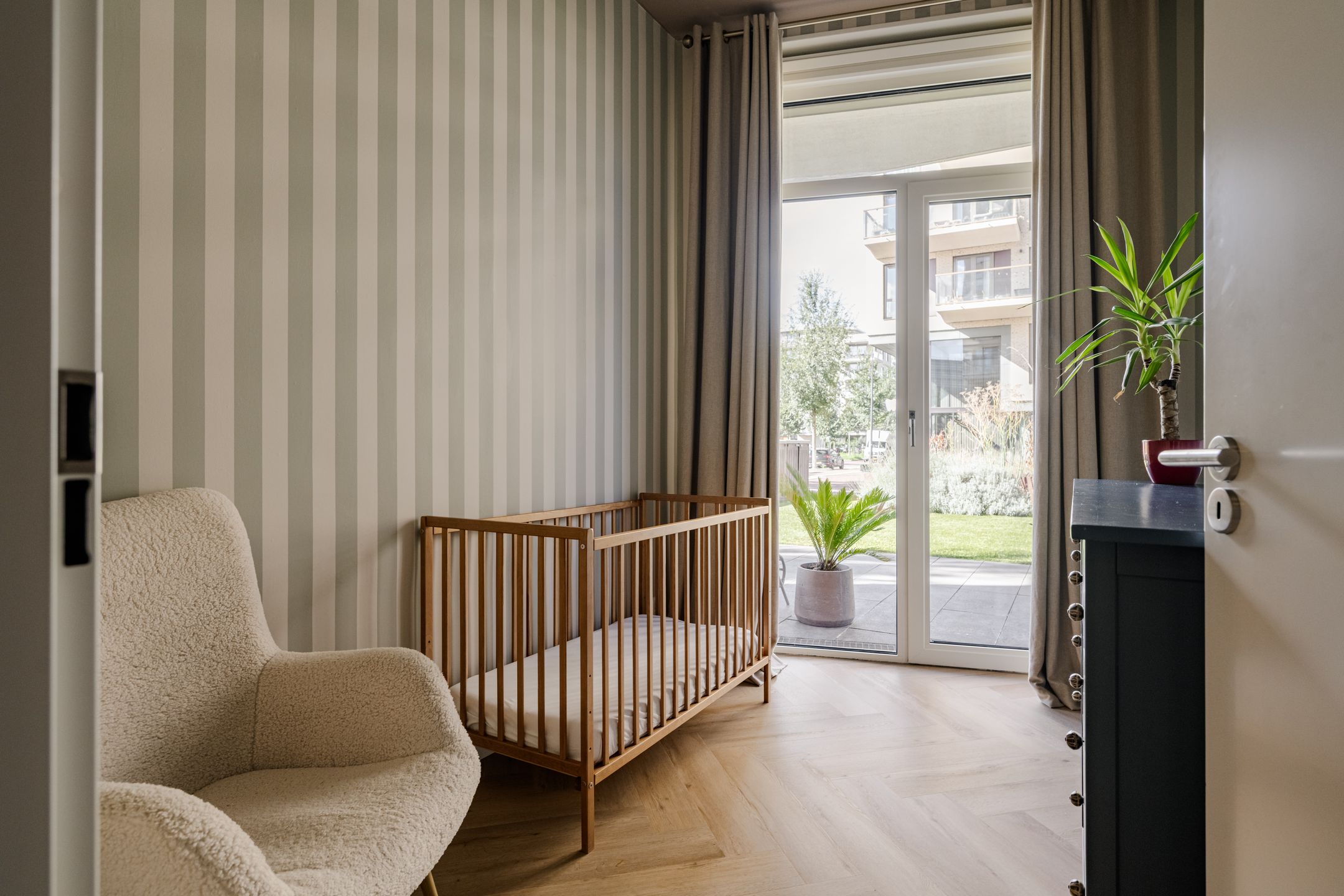 Photo 24 of Faas Wilkesstraat 123-A