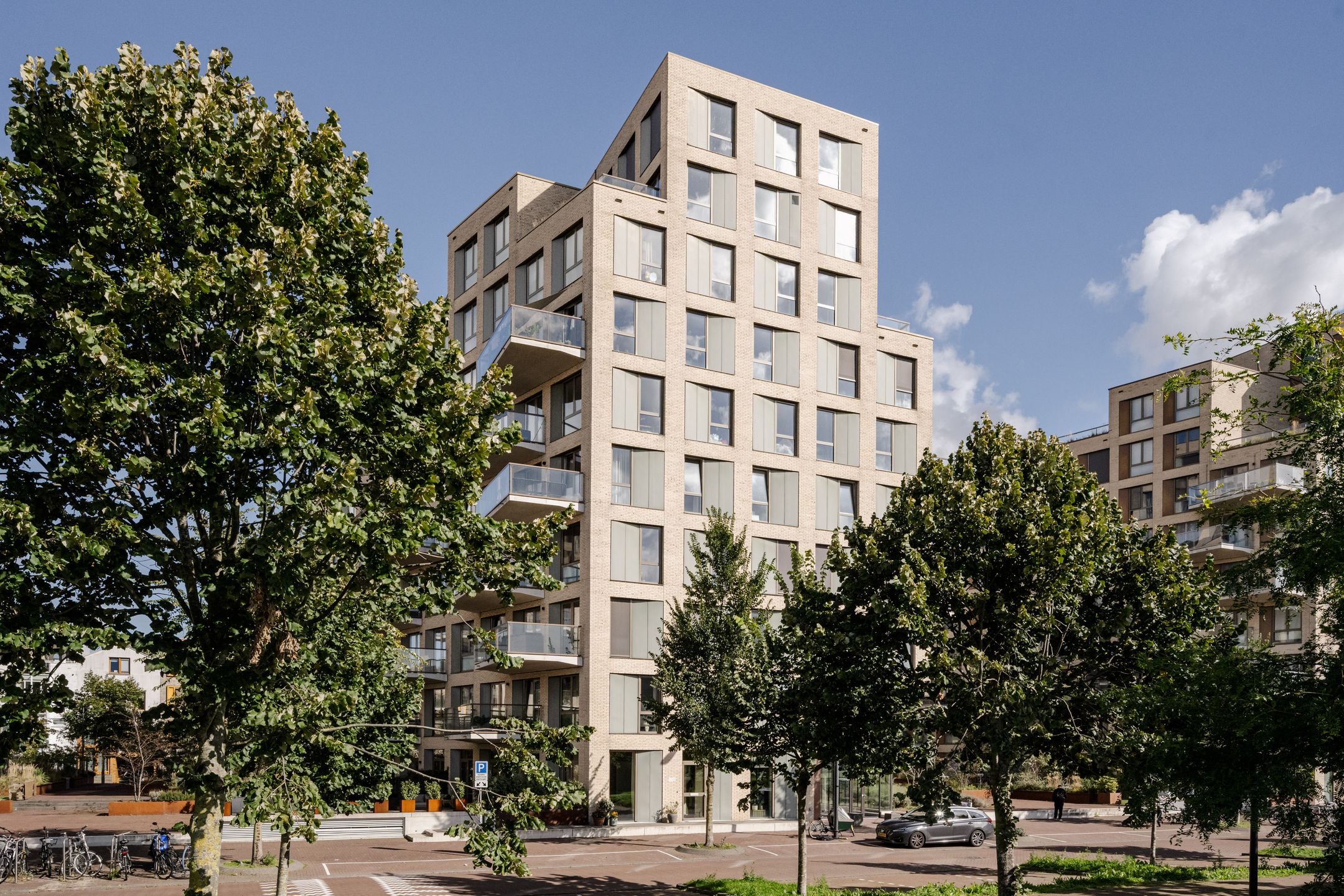 Photo 42 of Faas Wilkesstraat 123-A
