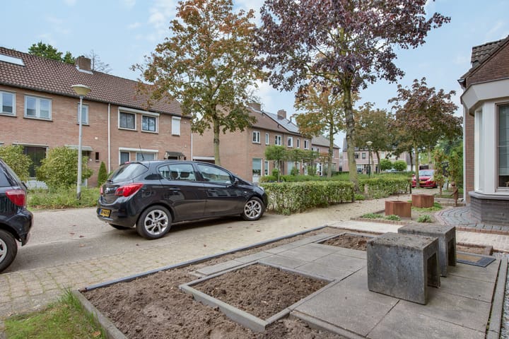 Hoekwoning te koop: Esdoorn 2, Oost West En Middelbeers