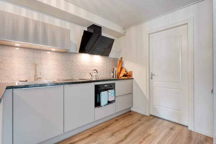 Twee-onder-één-kap te koop: Prins Bernhardstraat 25, Steenwijk