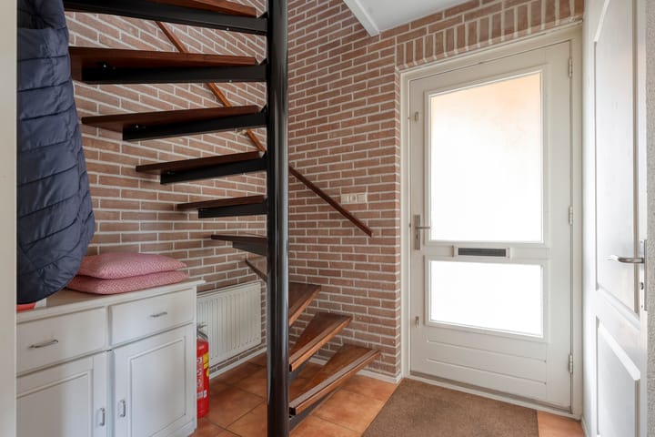 Twee-onder-één-kap te koop: Prins Bernhardstraat 25, Steenwijk