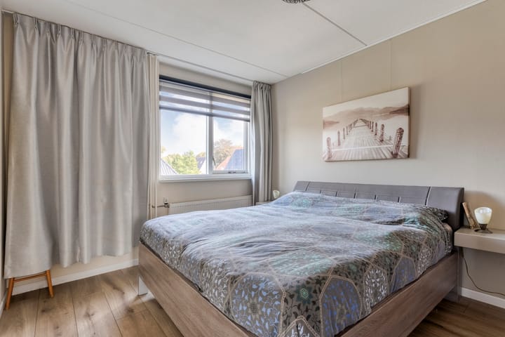 Twee-onder-één-kap te koop: Prins Bernhardstraat 25, Steenwijk