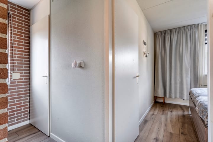Twee-onder-één-kap te koop: Prins Bernhardstraat 25, Steenwijk