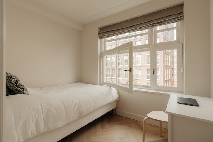 Appartement te koop: Tolstraat 186-2, Amsterdam