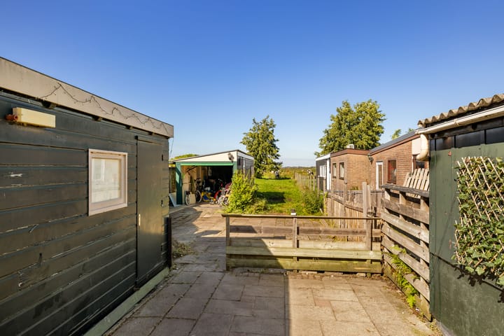 Twee-onder-één-kap te koop: Kerkstraat 176, Oostzaan