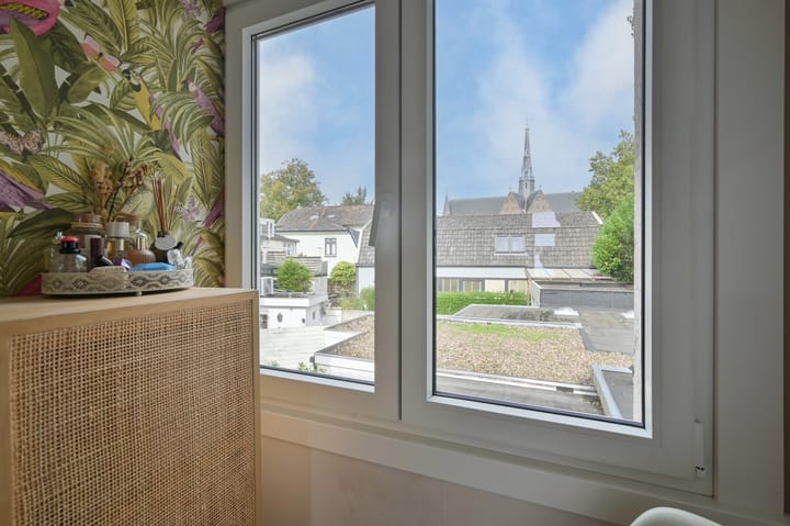 Tussenwoning te koop: Honingstraat 34, Hilversum