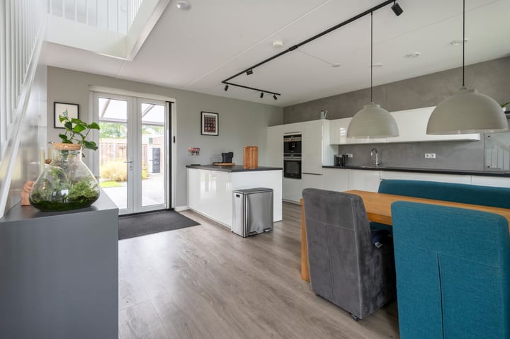 Hoekwoning te koop: Klepel 14, Emmen