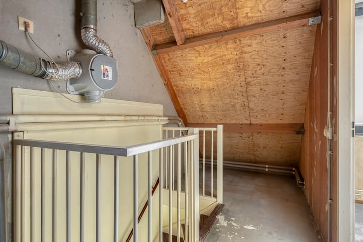 Tussenwoning te koop: Astertuin 23, Zoetermeer