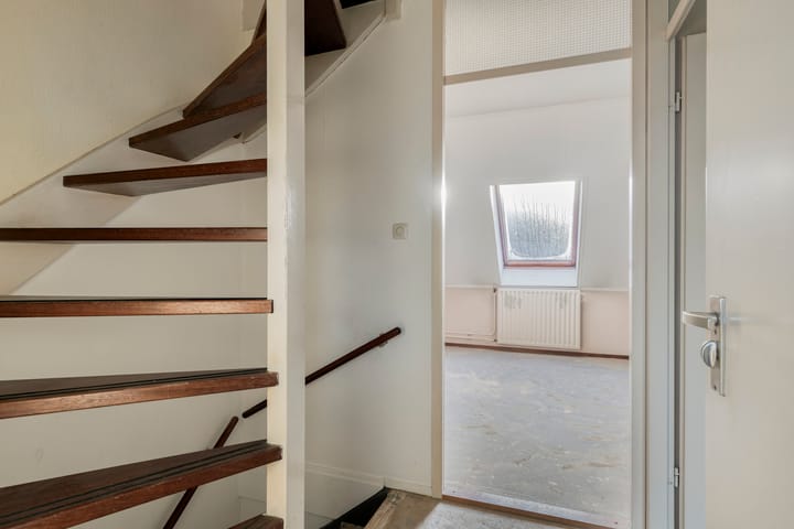 Tussenwoning te koop: Astertuin 23, Zoetermeer