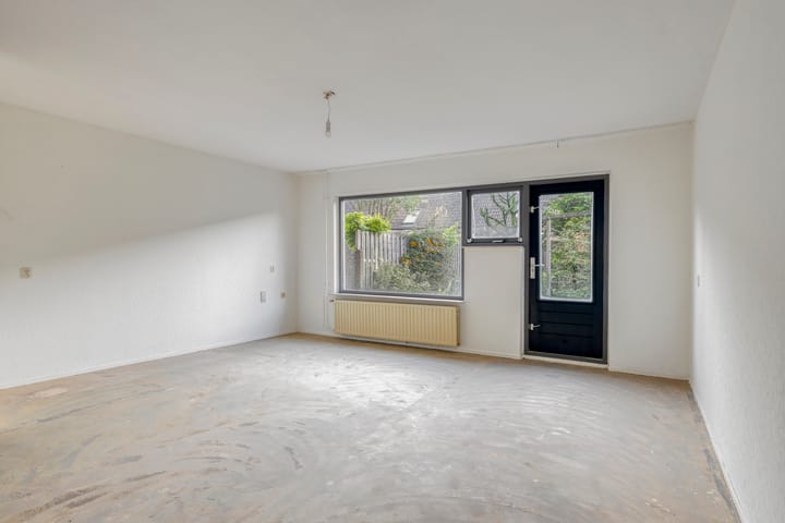 Tussenwoning te koop: Astertuin 23, Zoetermeer