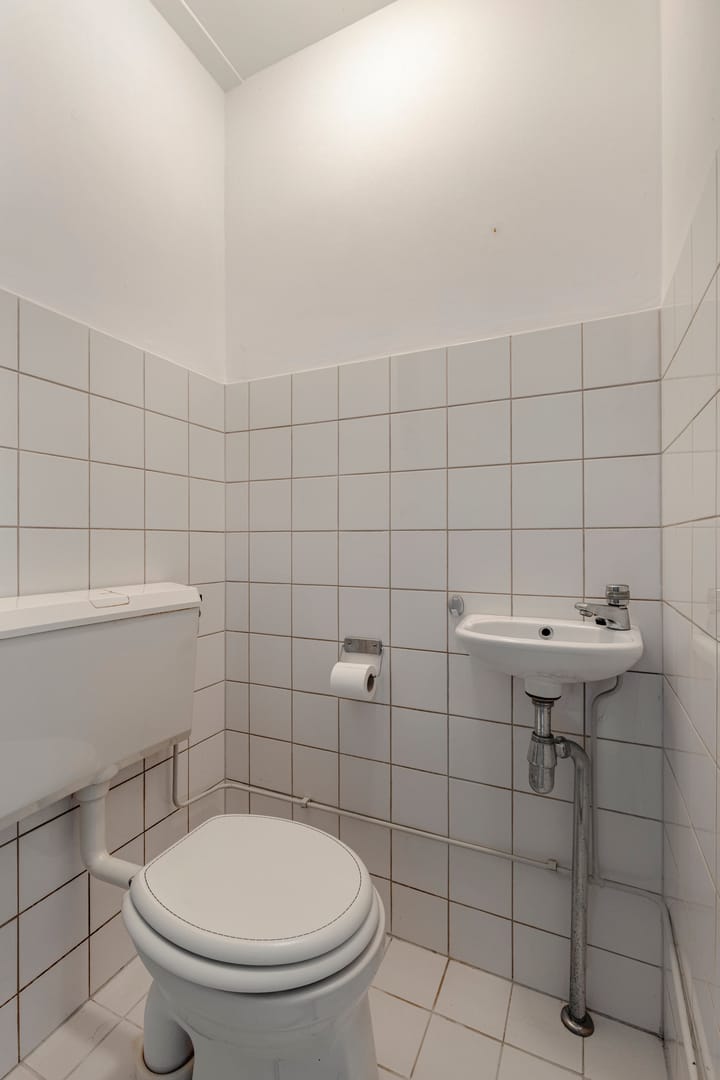 Tussenwoning te koop: Astertuin 23, Zoetermeer