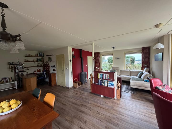 Vrijstaande woning te koop: Zuidlangeweg 2, Hoofdplaat