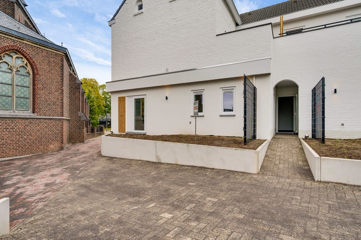 Foto 4 van Dorpstraat 2