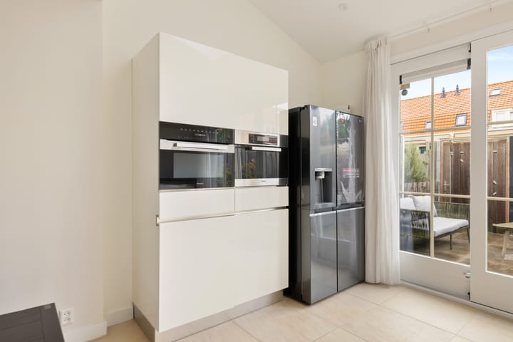 Tussenwoning te koop: Neptunusstraat 14, Amsterdam