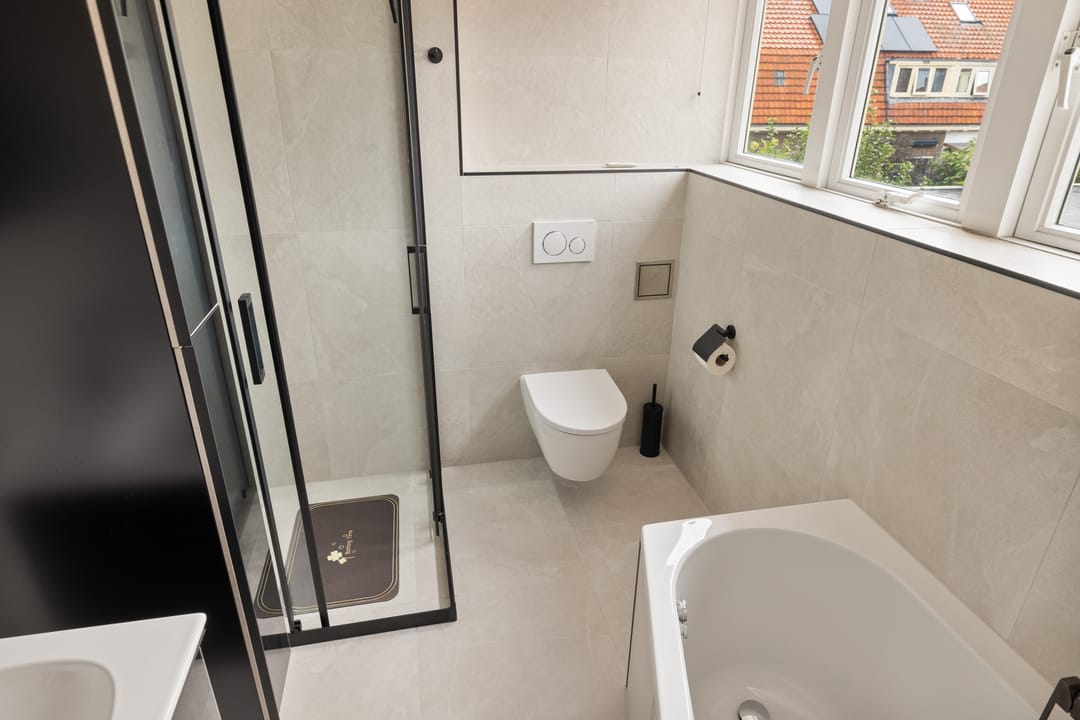 Photo 32 of Neptunusstraat 14