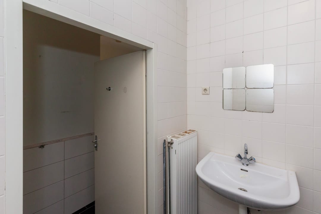 Photo 13 of Hondiusstraat 13-D