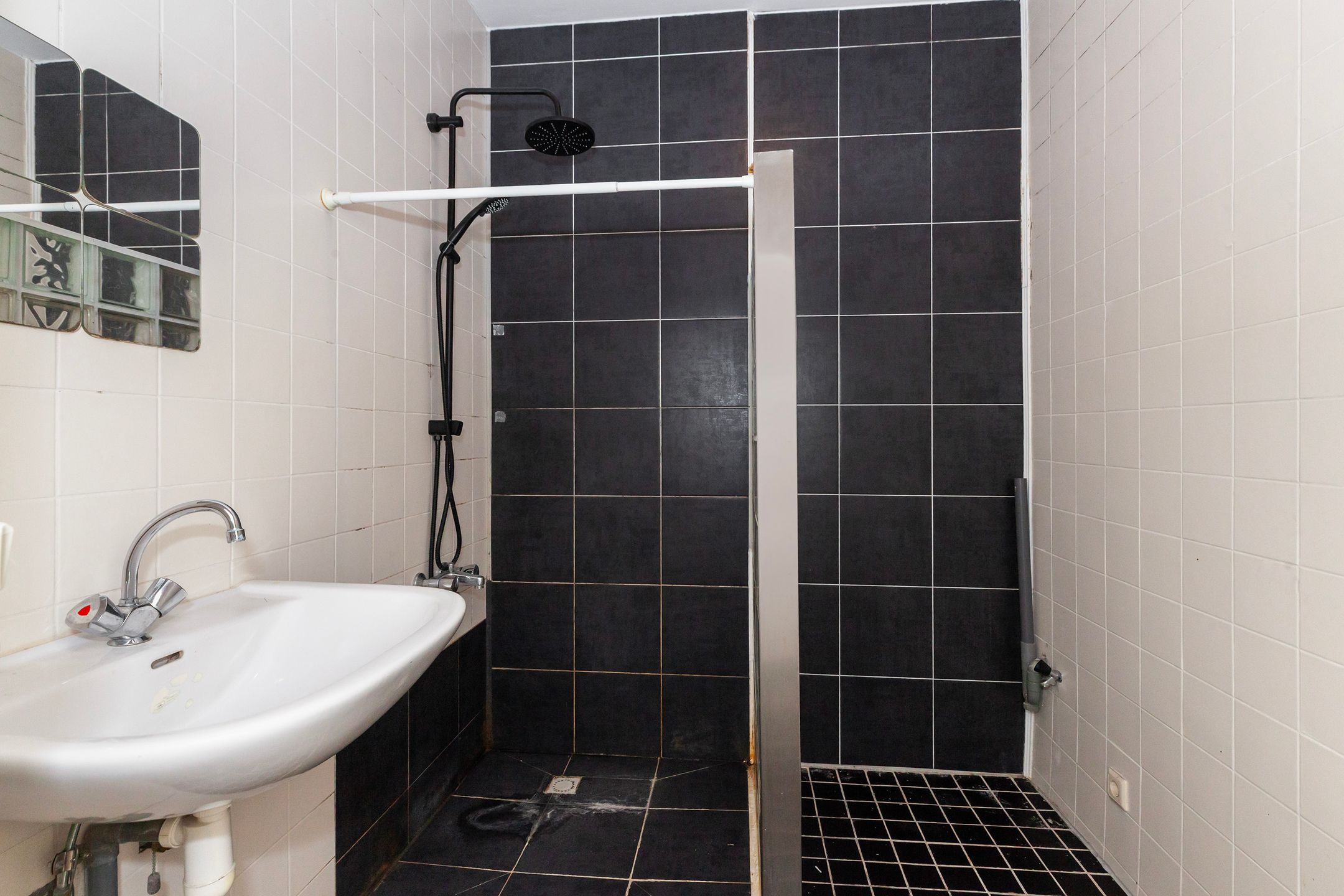 Photo 12 of Hondiusstraat 13-D