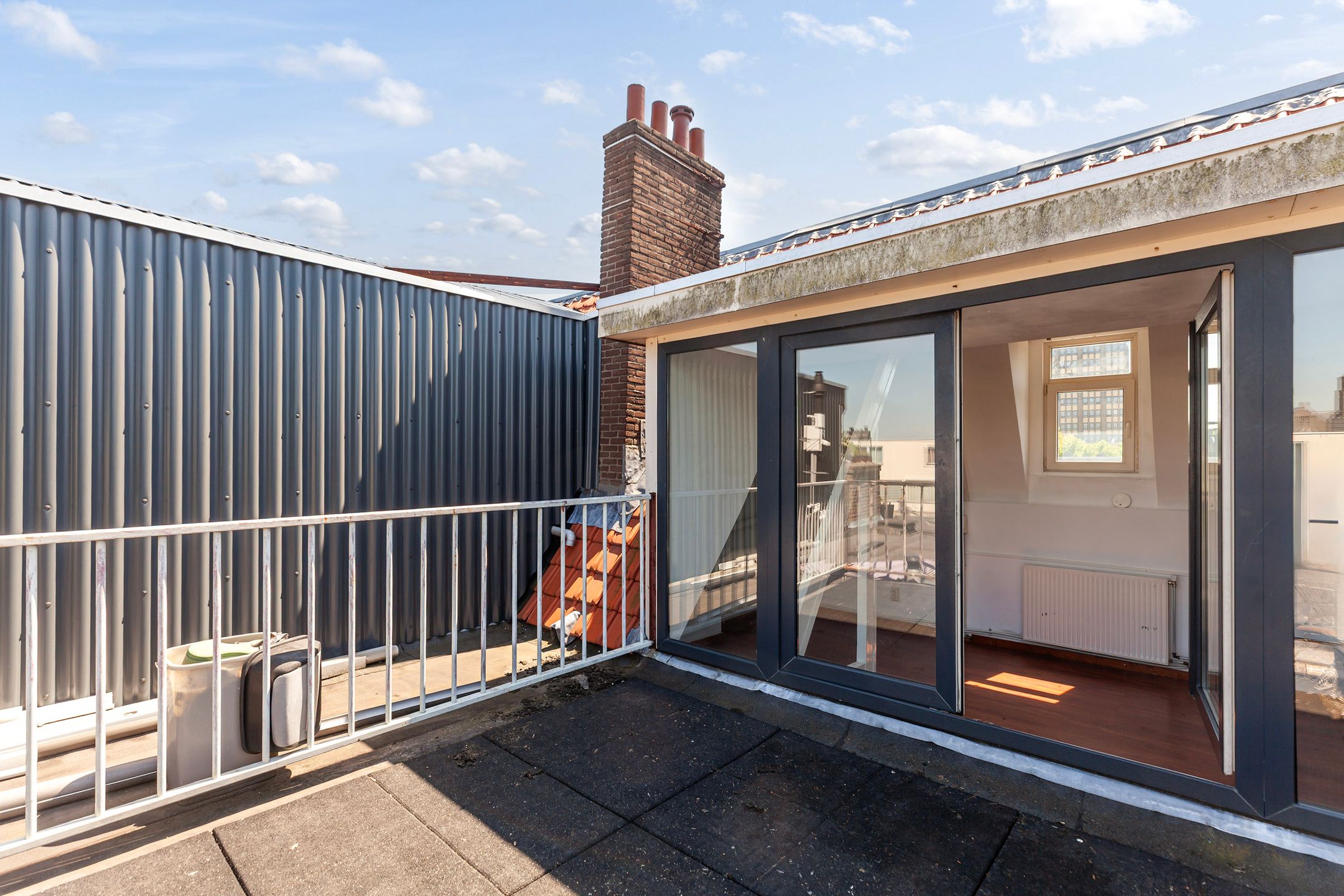 Photo 21 of Hondiusstraat 13-D