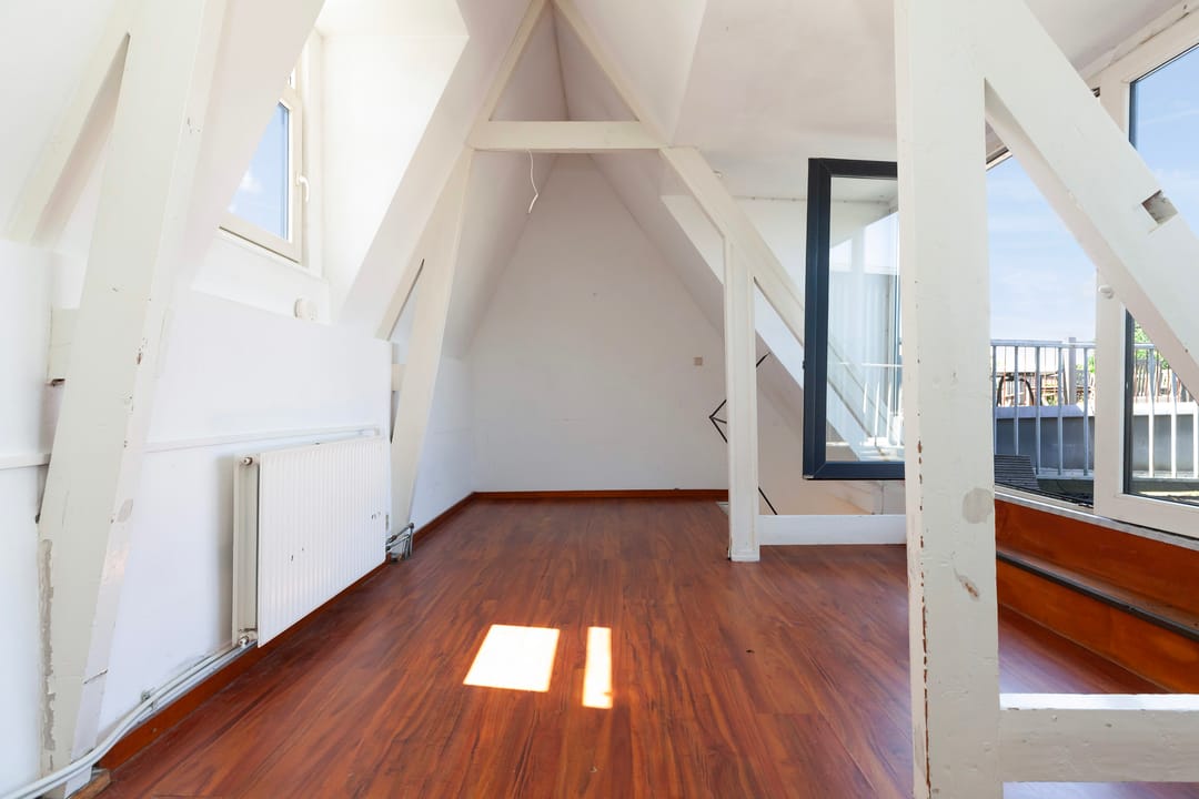 Photo 17 of Hondiusstraat 13-D