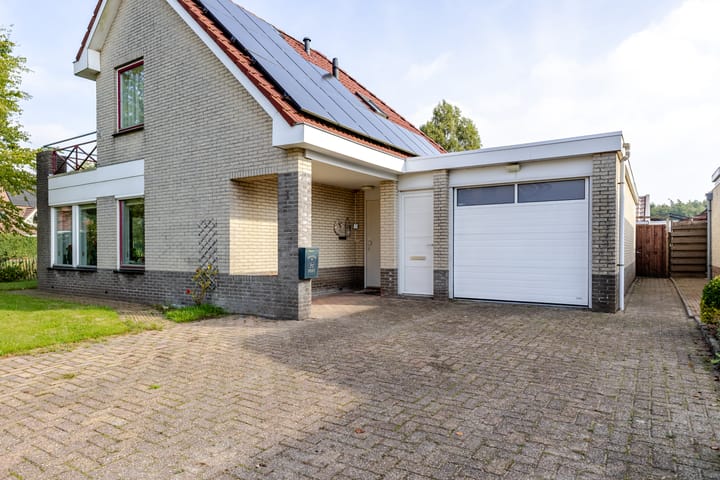 Vrijstaande woning te koop: Roggeblom 1, Gorredijk