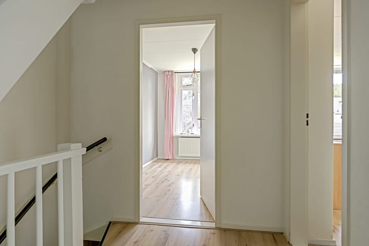 Hoekwoning te koop: Schelphoek Zuid 14, Warmenhuizen