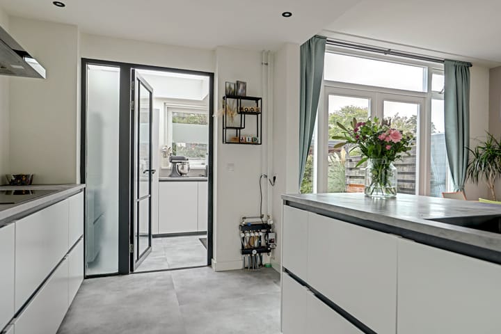 Hoekwoning te koop: Schelphoek Zuid 14, Warmenhuizen