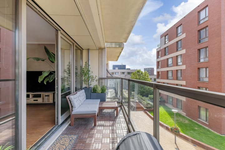 Appartement te koop: Teakhout 102, Zaandam