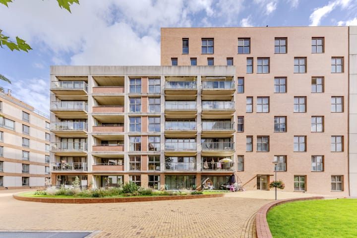 Appartement te koop: Teakhout 102, Zaandam