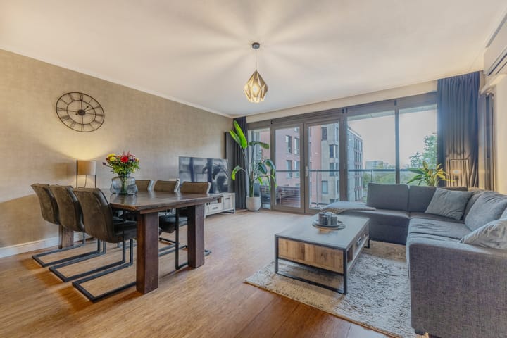 Appartement te koop: Teakhout 102, Zaandam
