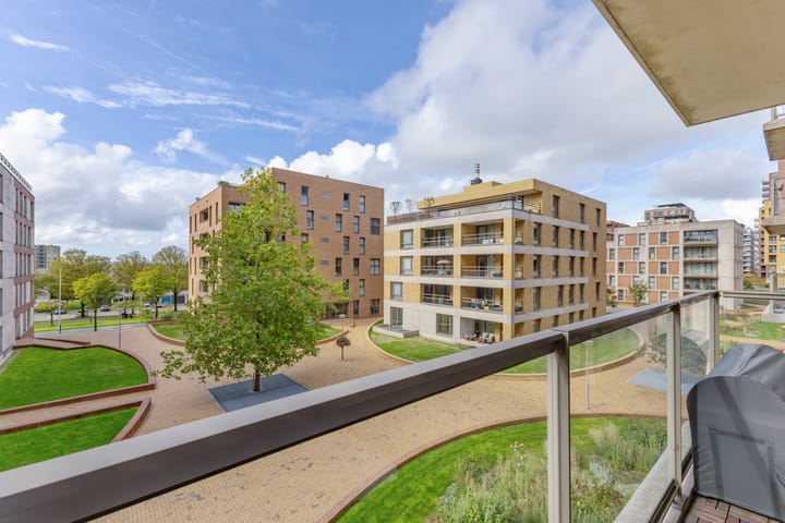 Appartement te koop: Teakhout 102, Zaandam