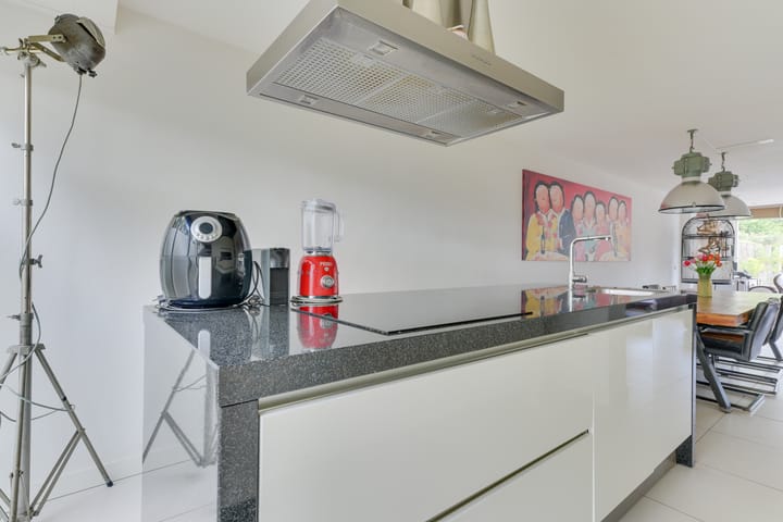 Tussenwoning te koop: Annie van Eestuin 10, Heerhugowaard