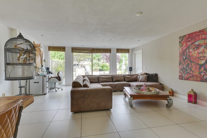 Tussenwoning te koop: Annie van Eestuin 10, Heerhugowaard
