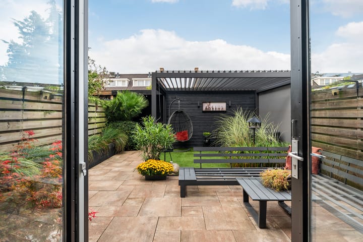 Tussenwoning te koop: Veersemeerstraat 27, Berkel En Rodenrijs