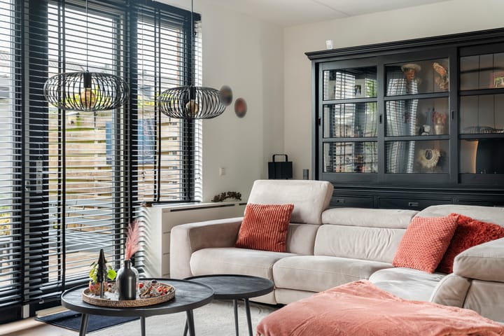Tussenwoning te koop: Veersemeerstraat 27, Berkel En Rodenrijs