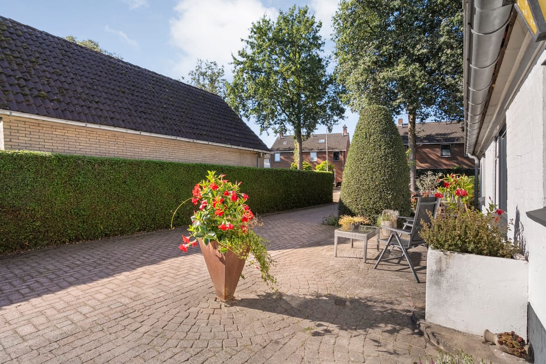 Photo 41 of Steenbergerwijk 32