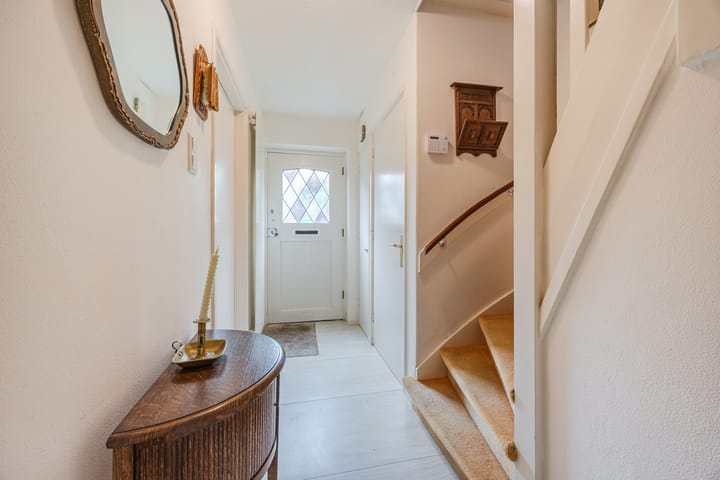 Tussenwoning te koop: Karel Doormanlaan 7, Oegstgeest