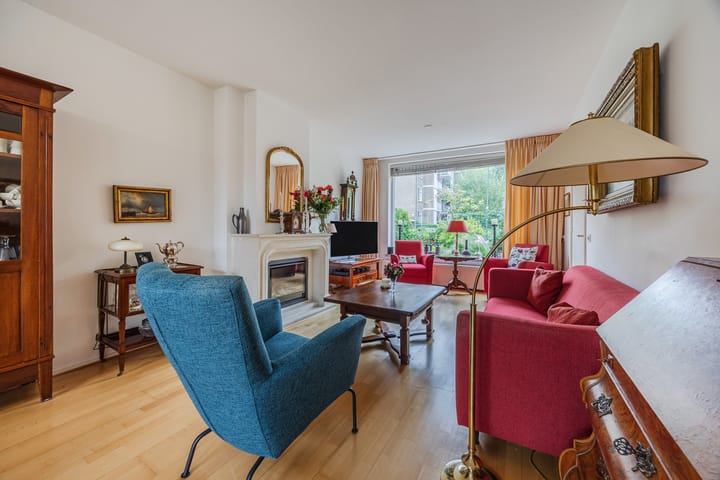 Tussenwoning te koop: Karel Doormanlaan 7, Oegstgeest