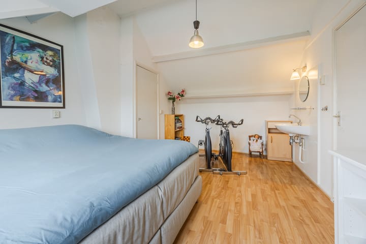 Tussenwoning te koop: Karel Doormanlaan 7, Oegstgeest