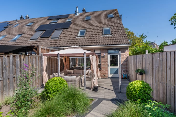 Hoekwoning te koop: Hoogsdenhof 1, Zaltbommel