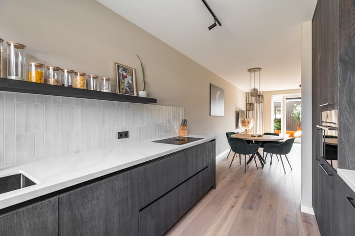 Tussenwoning te koop: Gibbon 35, Heerhugowaard