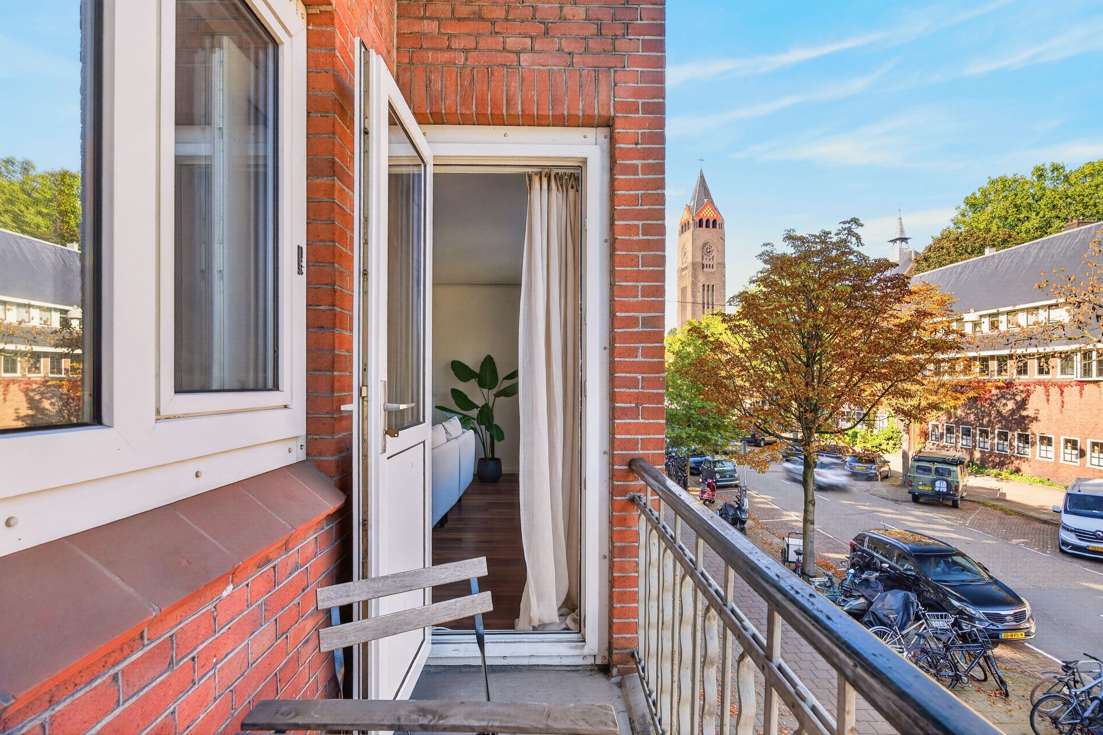 Photo 9 of Van Hilligaertstraat 290