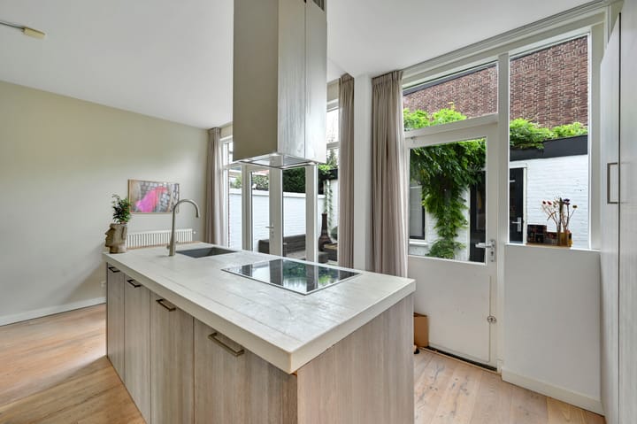 Hoekwoning te koop: Tomatenstraat 10, Leiden