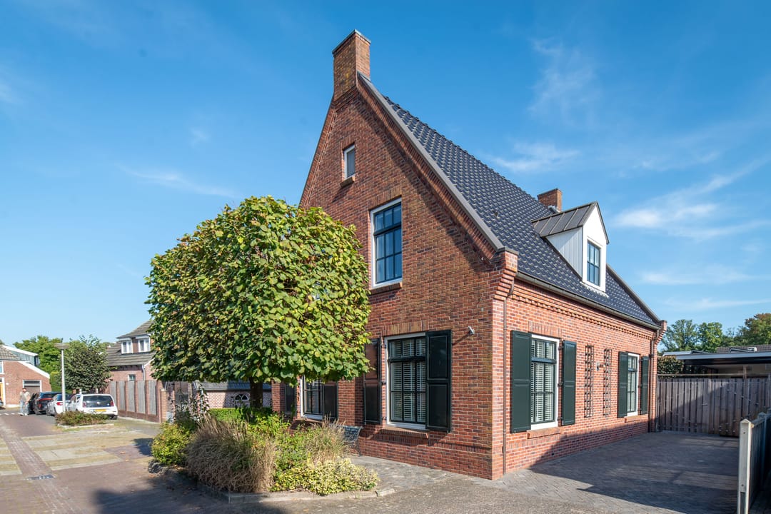 Photo 2 of Spuitstraat 28