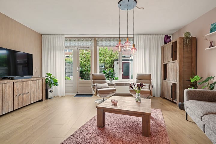 Tussenwoning te koop: Linzenakker 13, Schiedam