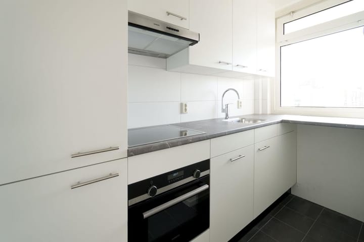 Appartement te huur: Koningin Julianalaan 340, Voorburg