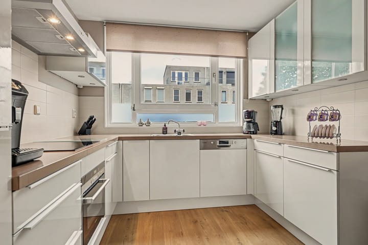 Tussenwoning te koop: Linzenakker 13, Schiedam