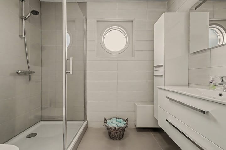 Tussenwoning te koop: Linzenakker 13, Schiedam