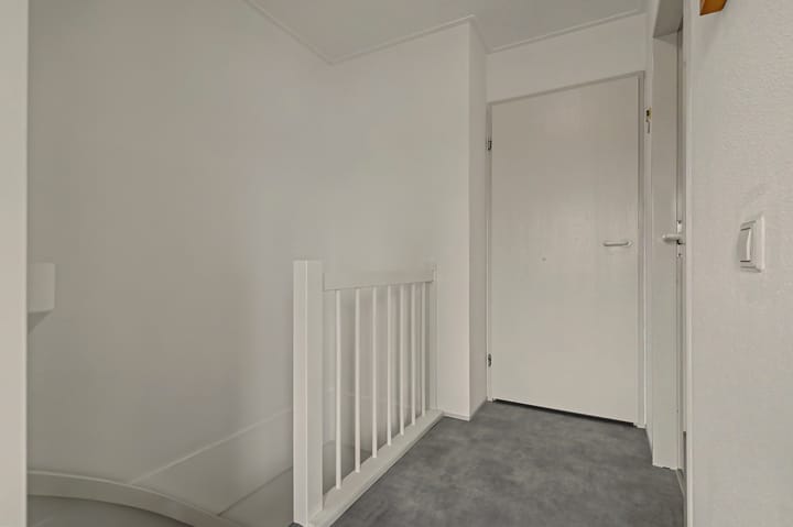 Tussenwoning te koop: Linzenakker 13, Schiedam